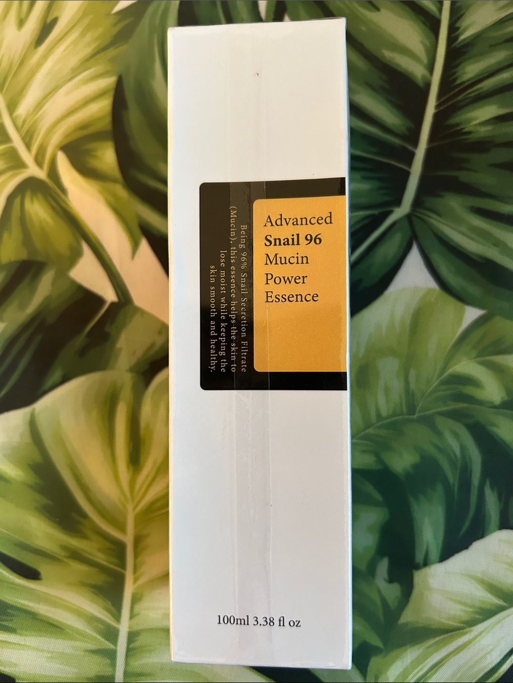 Advanced Snail 96 Mucin Power Essence - White & Yellow Hydrating Serum
